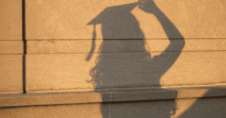 Checklist de caloura na faculdade: o que ninguém te conta